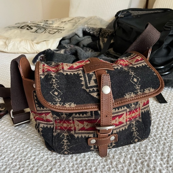 Pendleton purse - Picture 4 of 4